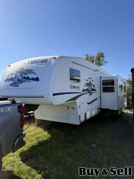 2005 Cougar 292 5th- Wheel Trailer