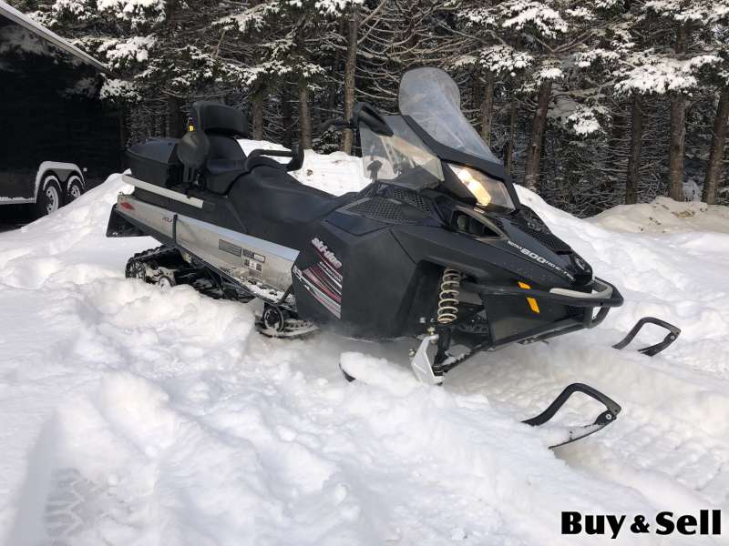 For Sale- 2011 Ski-doo Expedition $ 8,975