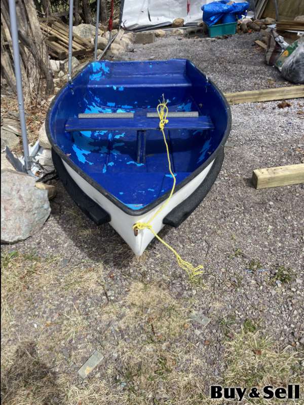 8 foot fibreglass pond boat 
