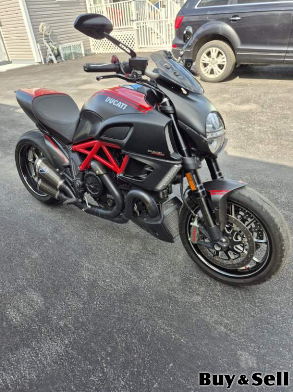 2012 DUCATI Diavel, carbon ...