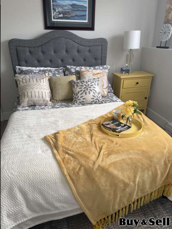 Bedroom & Bathroom for rent in home