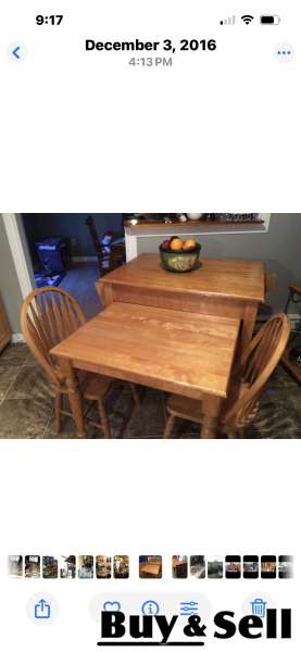 Center Island/ 2 chairs 