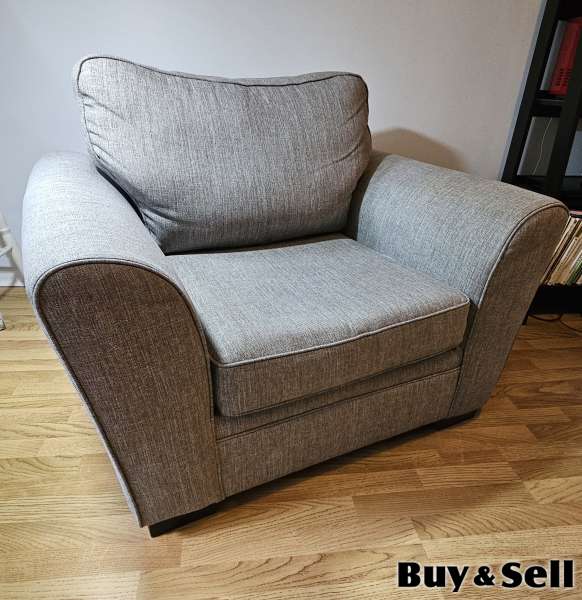 Comfortable chair in pristine condition