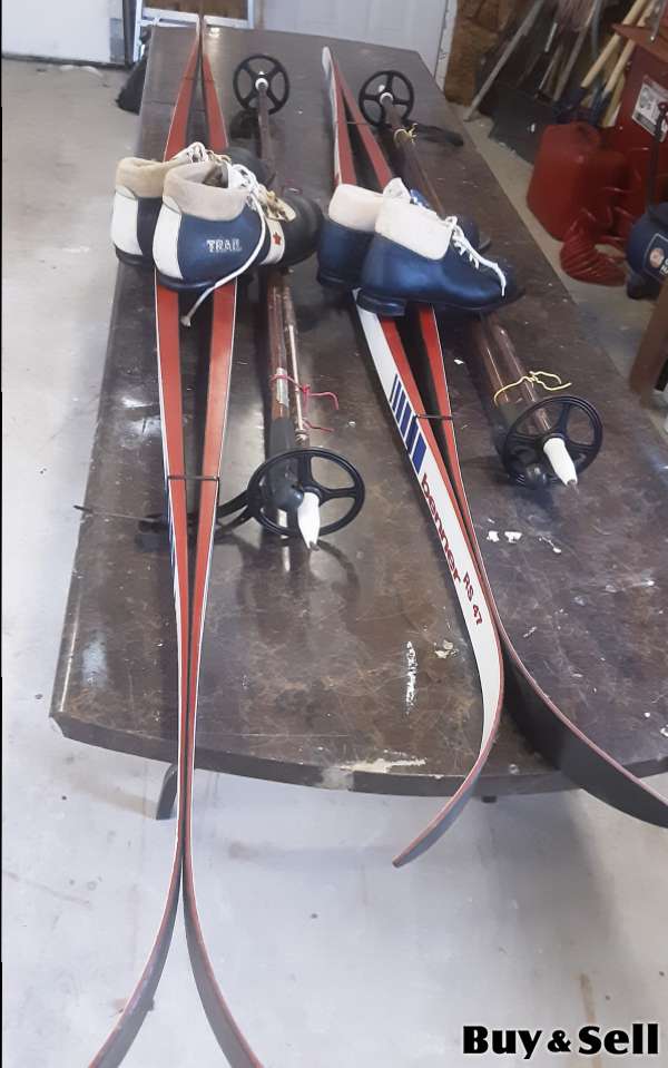 Cross Country Boots & Skis