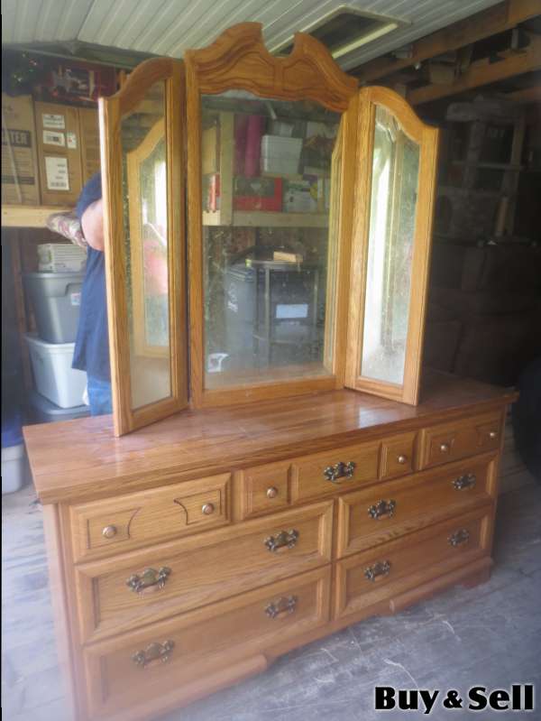 Dresser