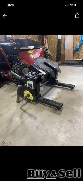 Fifth Wheel Hitch 