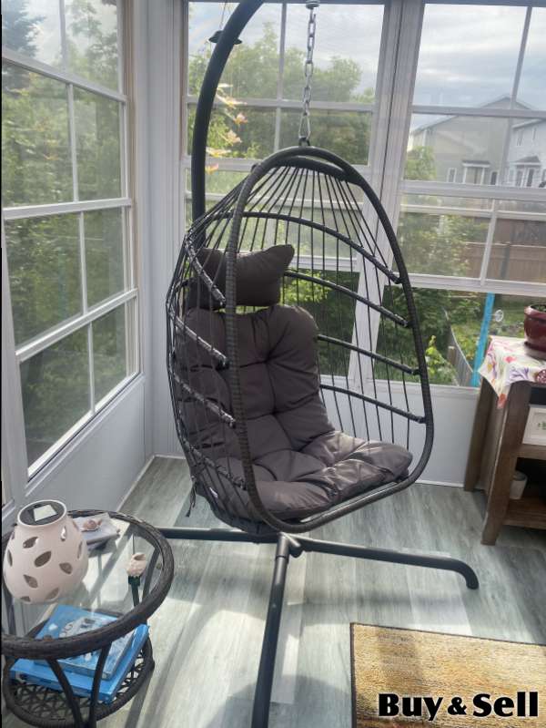 Hanging Egg Chair