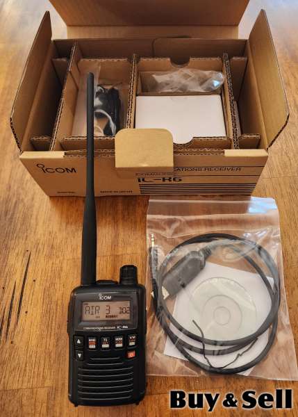 Icom IC-R6 scanner