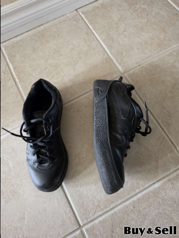 Ladies curling shoes