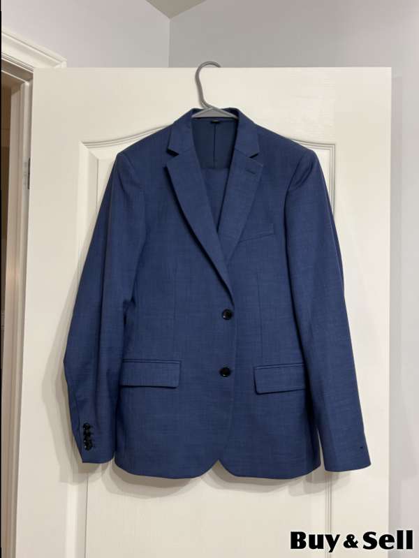 Men’s suit