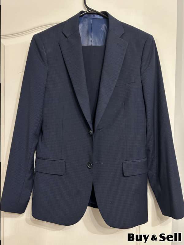 Men’s suit