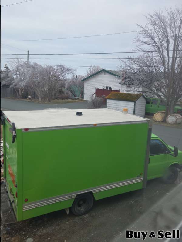 Selling a 2010 city maintained Chevy 4500 gas box