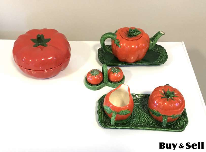 Tomato Ware Set