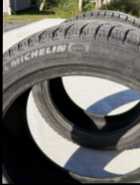 1 pair of Michelin X-ICE winter tires 225/45r17 - Photo 4 of 5