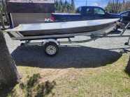 14ft aluminum boat and trailer  - Photo 1 of 4