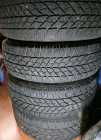 16" Goodyear Ultragrip Winter 215/60R16