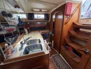 1985 Pearson 36-2 Sailboat  - Photo 2 of 10