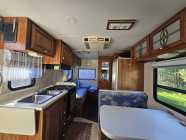 1990 Ford motor home 21' - Photo 1 of 6