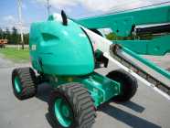 2000 - JLG 450A articulating boom lift - Photo 2 of 3