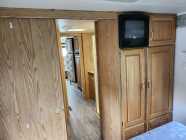 2002 Monaco Knight 36.5ft Diesel push  - Photo 17 of 19
