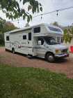2004 Winnebago RV - Photo 5 of 8