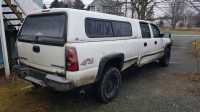 2005 Chevy 3500 4X4 SRW Diesel 4 door long box. - Photo 5 of 7
