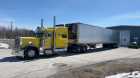 2005 Peterbilt 379 Transport Truck - Photo 2 of 6
