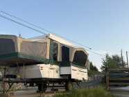 2005 StarCraft pop up camper - Photo 5 of 7