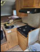2006 Adventurer 76R - Photo 2 of 3