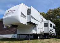 2006 Durango fifth wheel