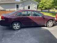 2007 Chev Impala - Photo 2 of 3