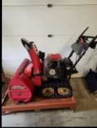 2008 Honda HS928TCD Snowblower - Photo 2 of 3