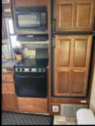 2009 Prowler Travel trailer - Photo 3 of 9