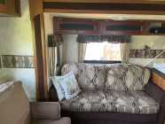 FOR SALE 2010 27RLS COUGAR LITE COUPLES TRAILER by - Photo 9 of 19