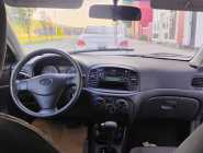 2010 Hyundai Accent - Photo 3 of 4