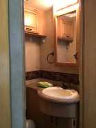 2011 32 ft Motorhome - Photo 4 of 8