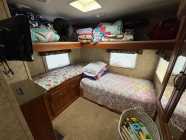 2011 Keystone Cougar Lite 31SQB - Photo 2 of 10