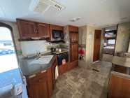 2011 Keystone Cougar Lite 31SQB - Photo 8 of 10