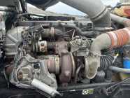 2013 PeterBuilt day cab - Photo 2 of 10