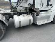 2013 PeterBuilt day cab - Photo 3 of 10