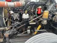 2013 PeterBuilt day cab - Photo 4 of 10