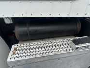 2013 PeterBuilt day cab - Photo 8 of 10