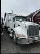 2013 PeterBuilt and a walking floor trailer