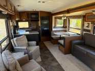 2014 Springdale 32ft Travel Trailer