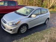 2015 Hyundai Accent GL 5 door sedan 