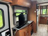 2015 Leisure Travel Van - Photo 7 of 10