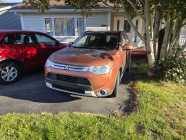 2015 Mitsubishi Outlander - Photo 3 of 4