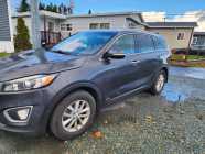 2016 Kia Sorento - Photo 2 of 5