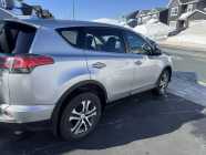 2016 Rav 4 LE - Photo 4 of 10