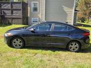 For sale 2017 Hyundai Elantra 4 door Sedan GL  - Photo 2 of 11